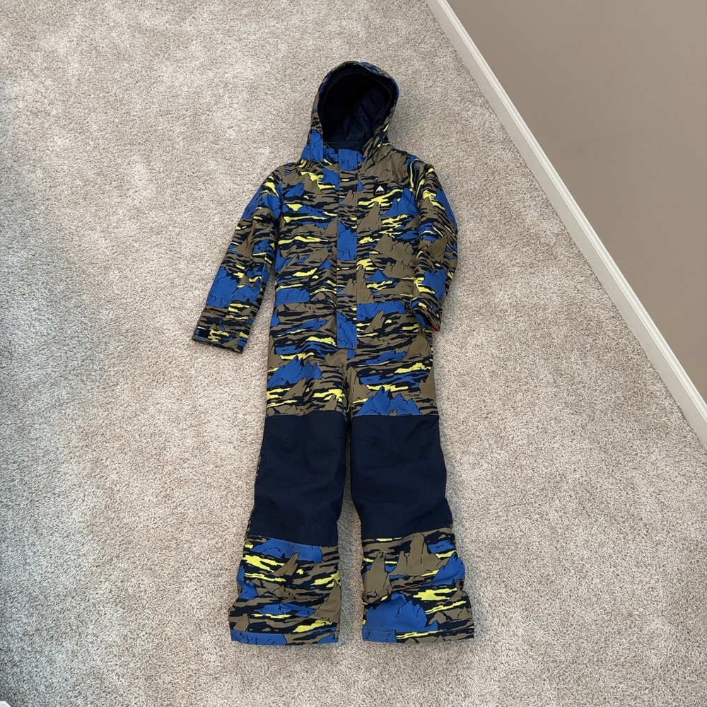 Burton youth snowboard or skiing suit